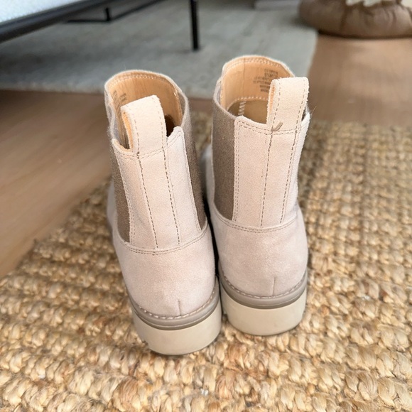 Crown Vintage Tipryn Chelsea Boot - Picture 5 of 5